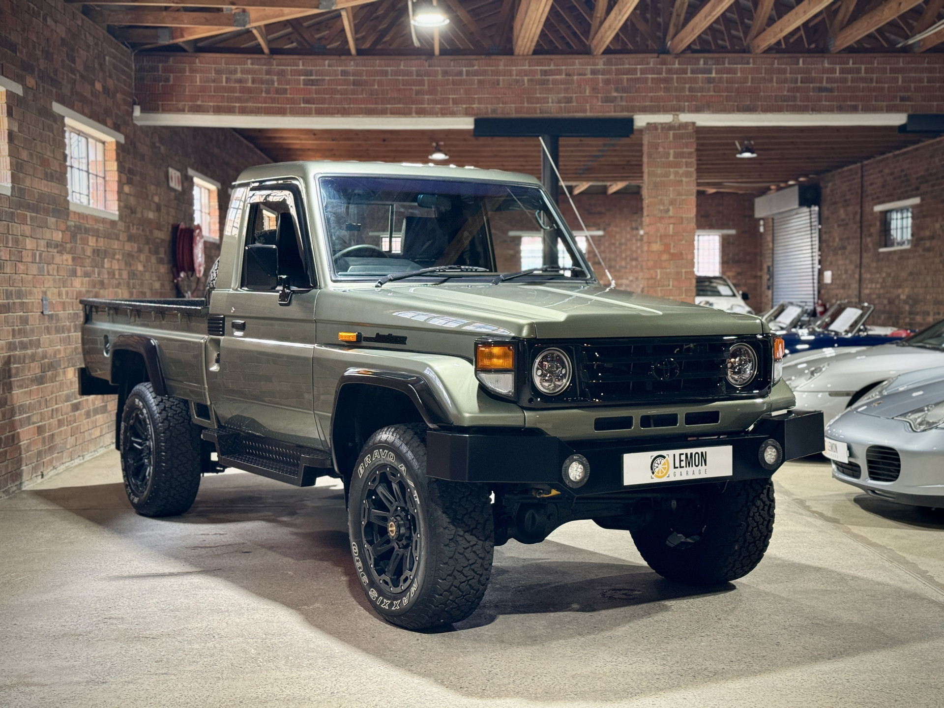 2001 Land Cruiser Single-Cab