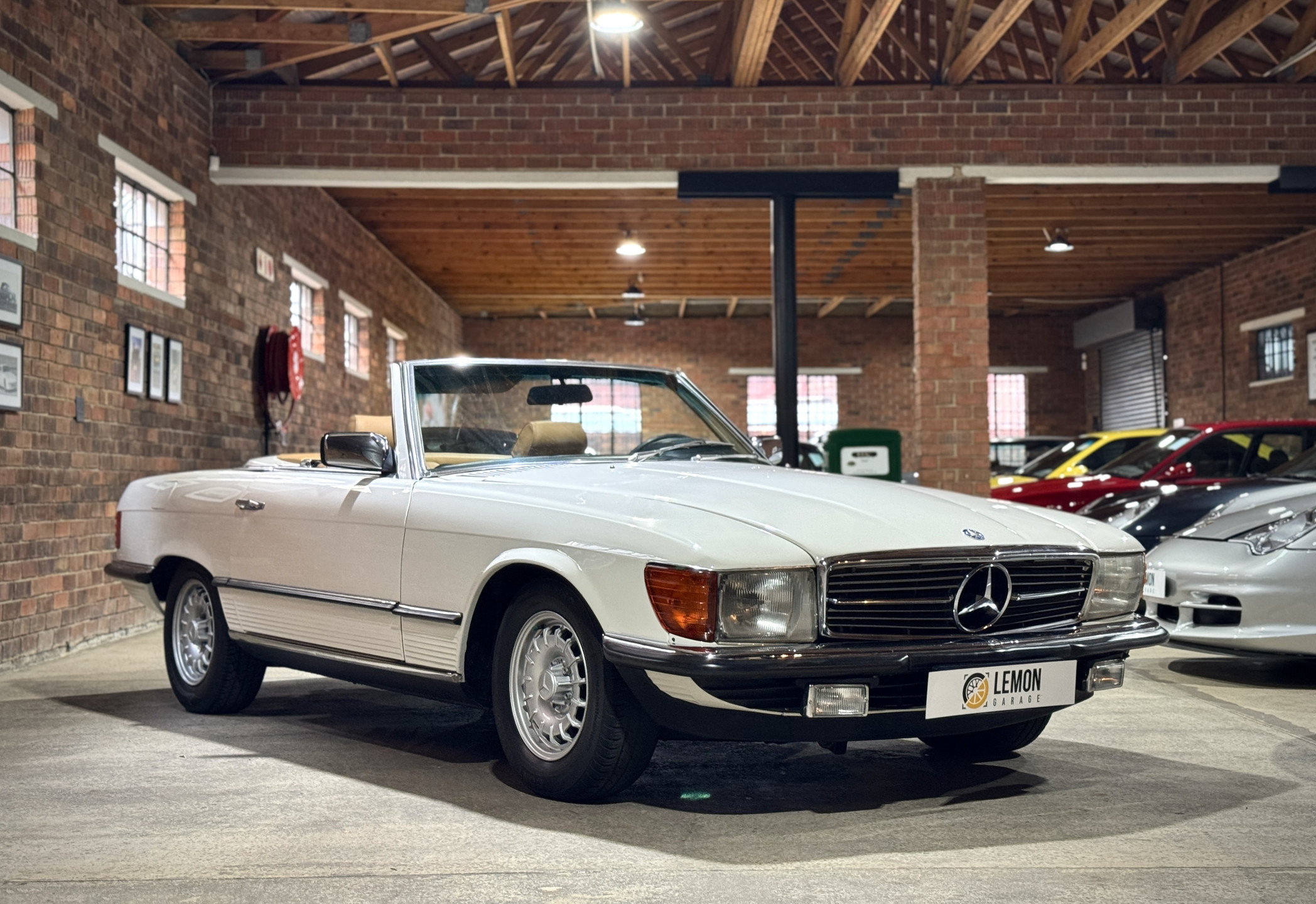 1985 Mercedes Benz 280 SL R107