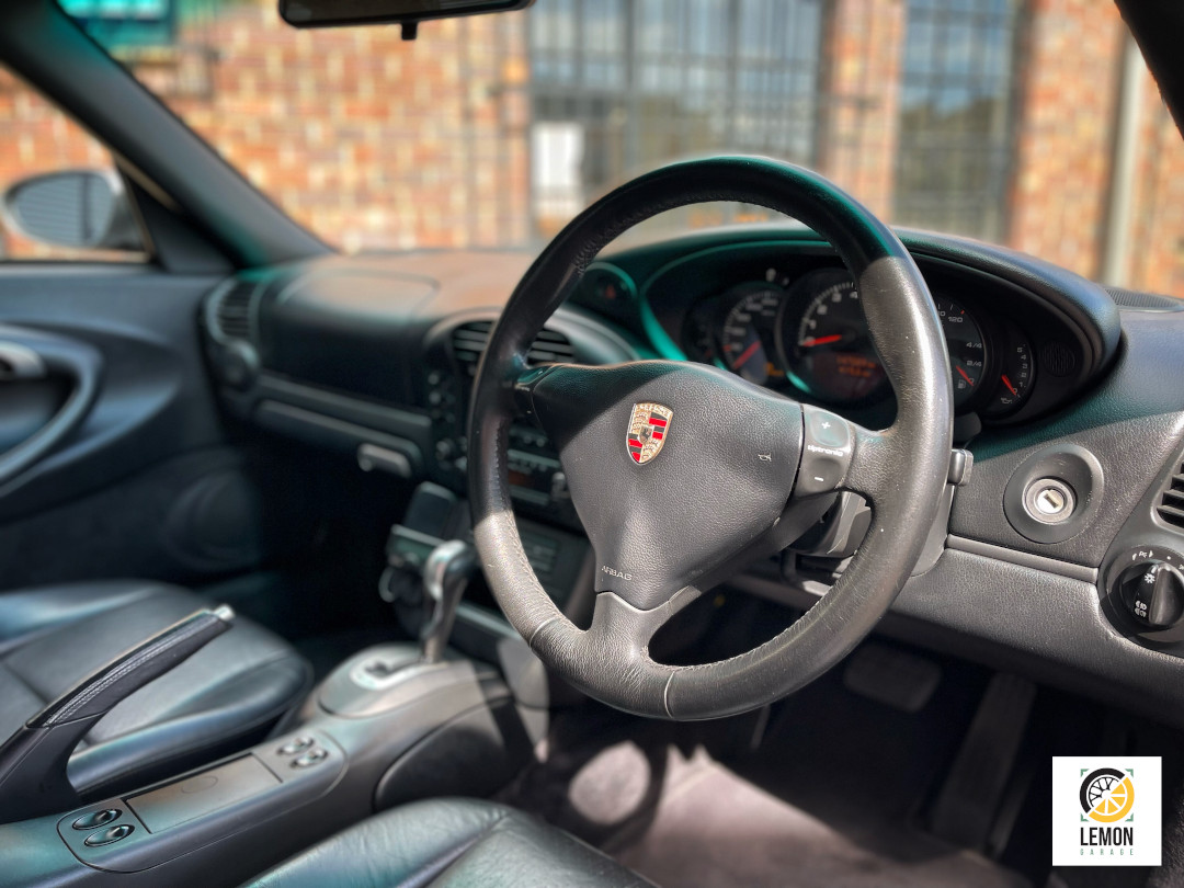 2002 Porsche 911 Carrera 4 (996)