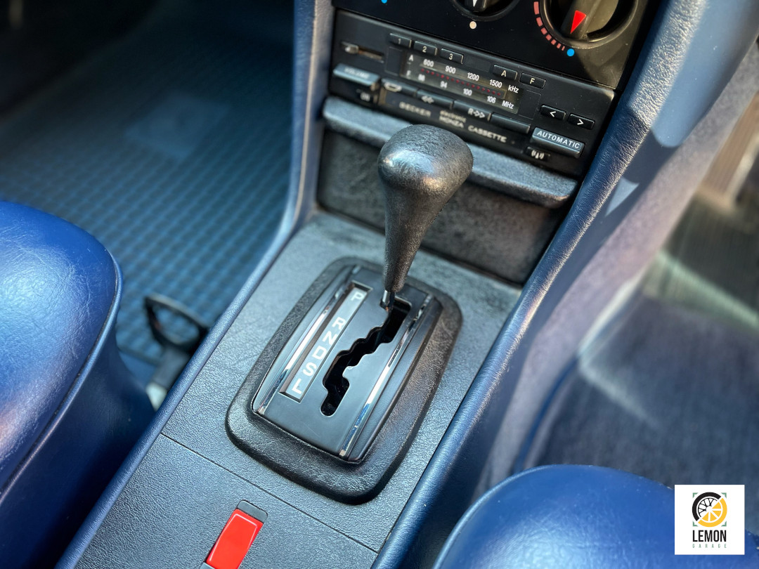 1984 Mercedes Benz 200 W123