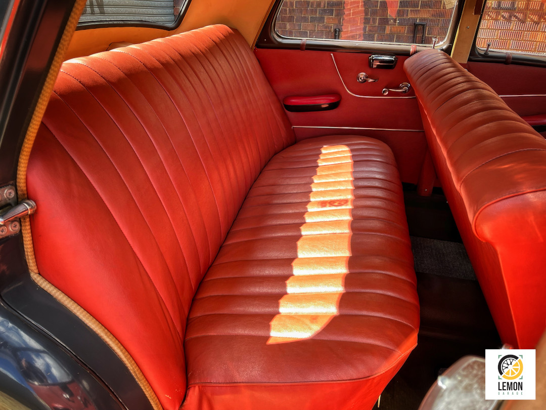 1959 Mercedes Benz 219 Ponton Sedan