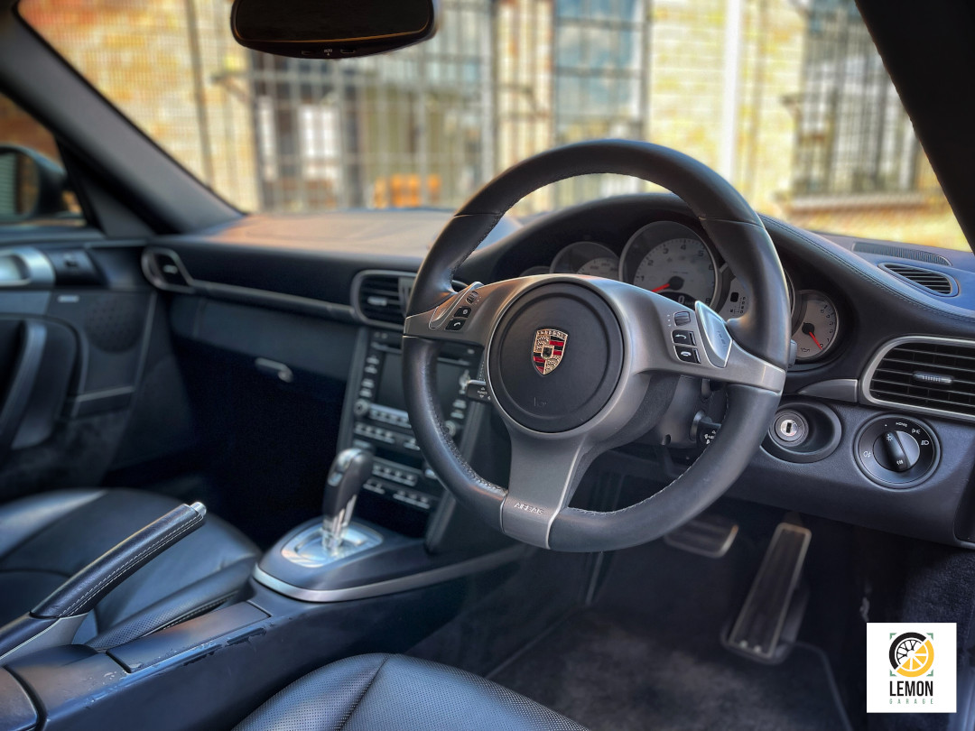 2010 Porsche 911 Carrera S (997)