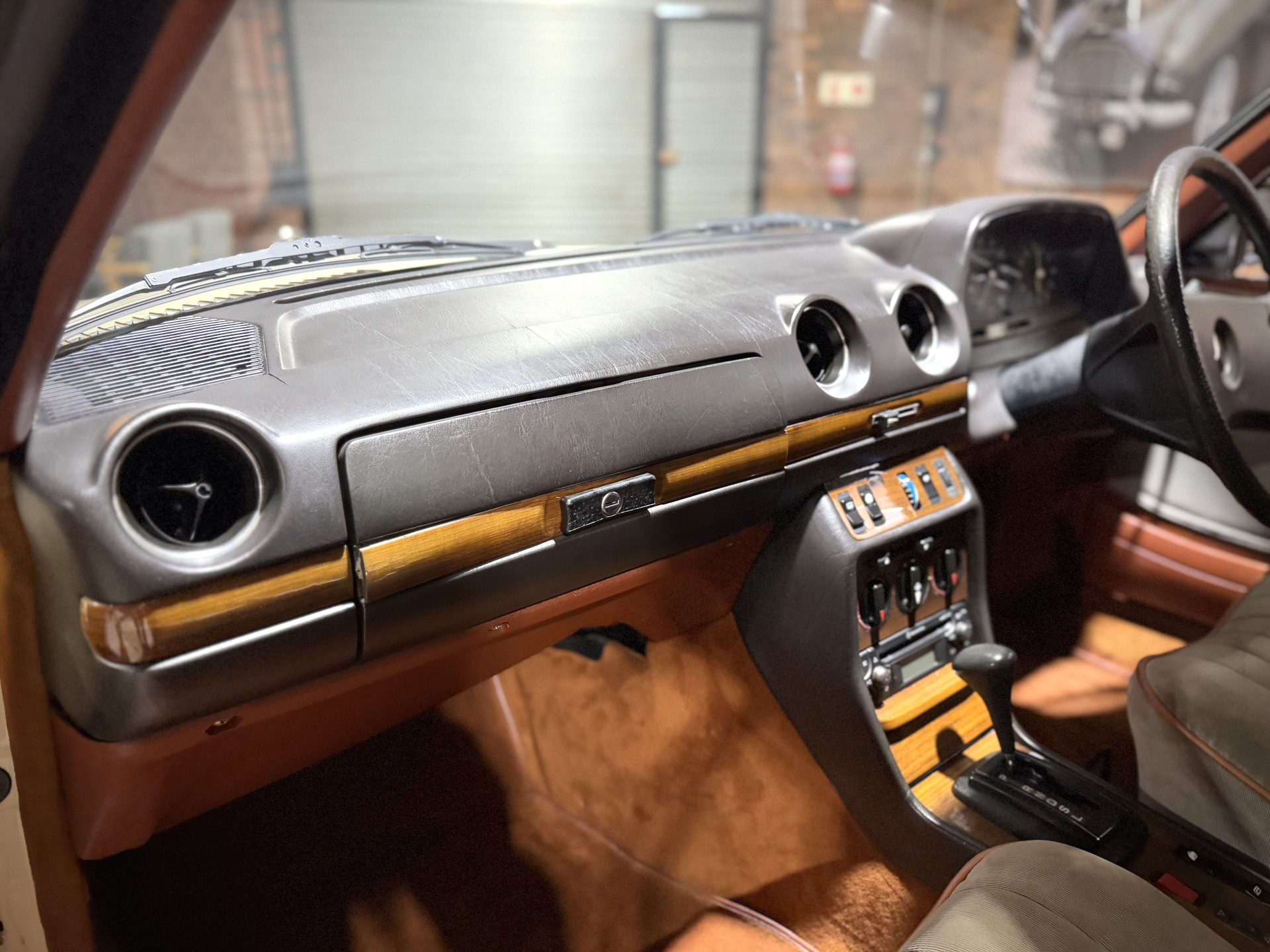 1982 Mercedes Benz 230 CE