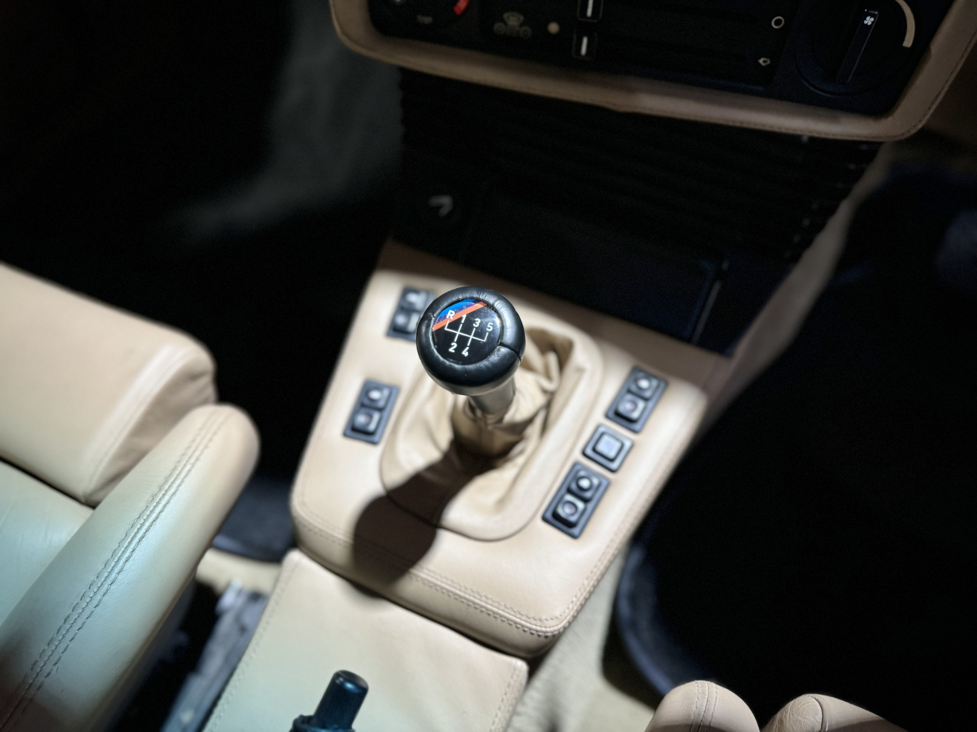 1989 BMW M5 (E28)