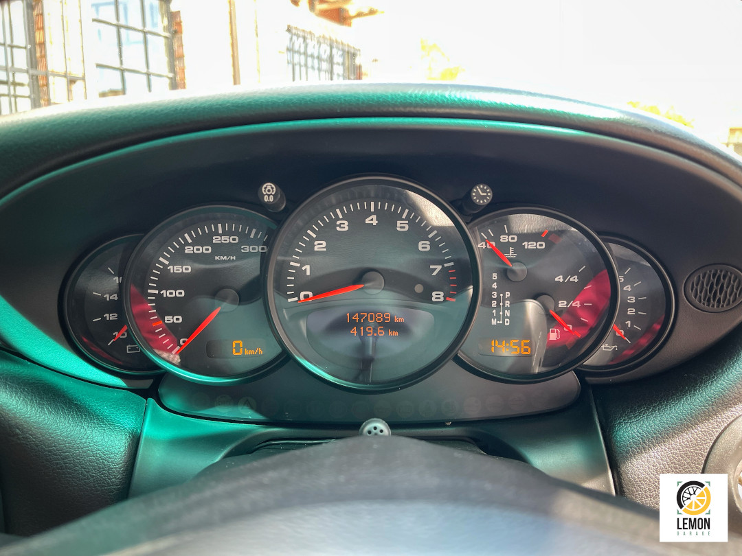2002 Porsche 911 Carrera 4 (996)