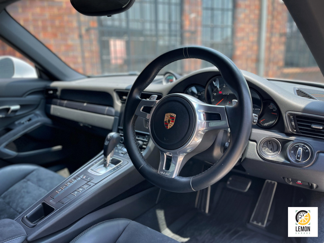 2015 Porsche 911 Carrera GTS (991)
