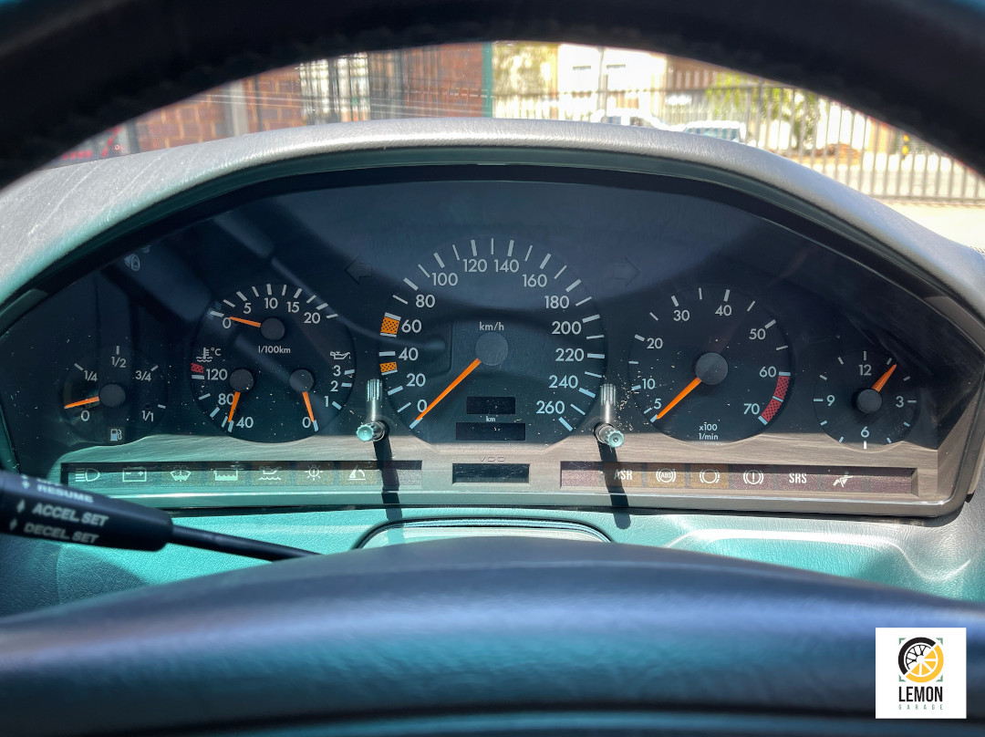 1990 Mercedes Benz SL500 R129