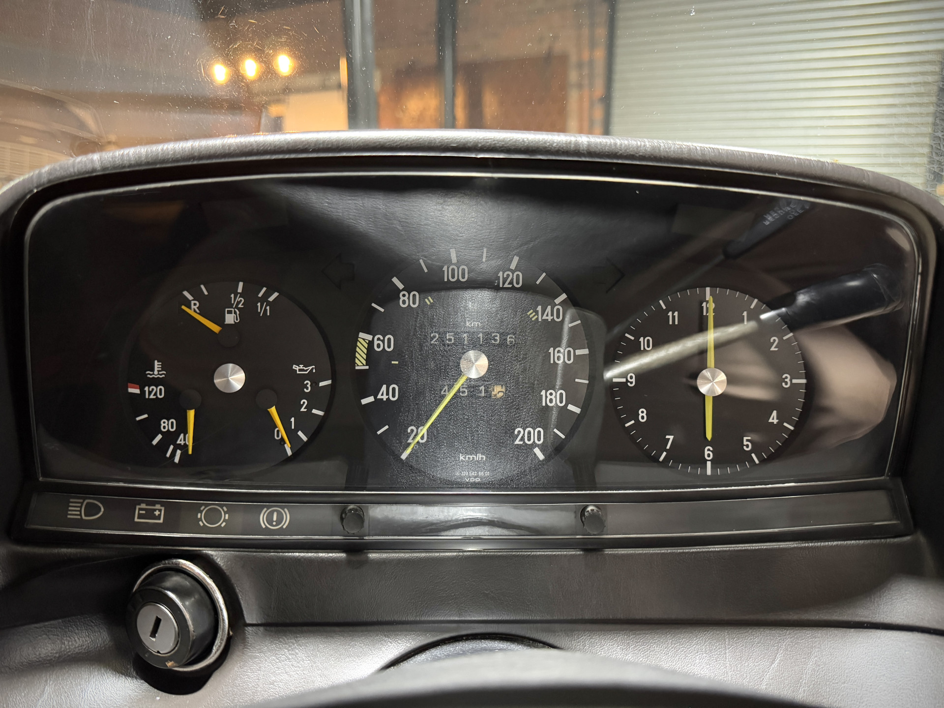 1982 Mercedes Benz 230 CE