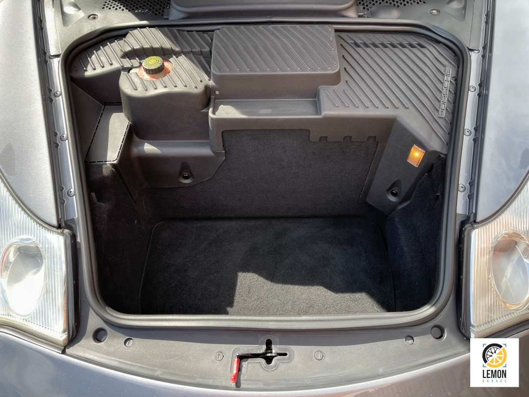 2002 Porsche 911 Carrera 4 (996)
