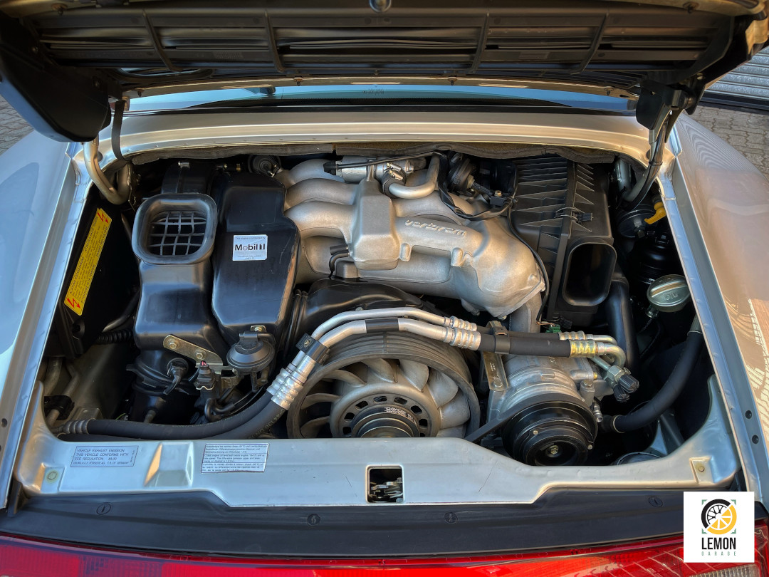 1997 Porsche 911 Carrera 4S (993)
