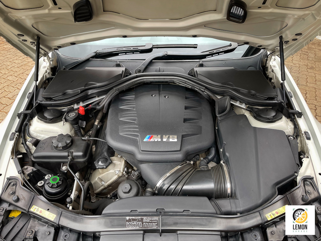 2008 BMW M3 (E90)