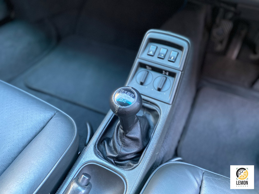 1990 Porsche 964 Carrera 4
