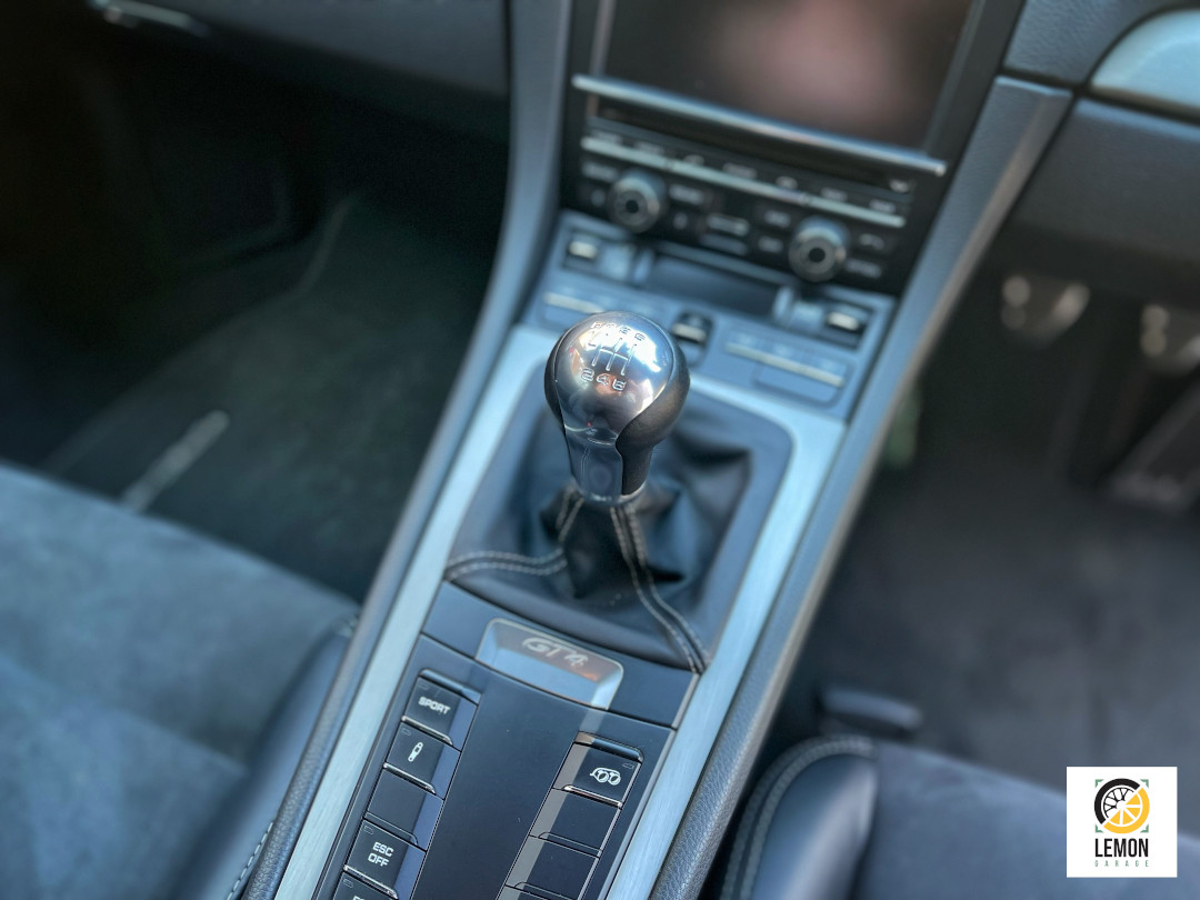 2016 Porsche Cayman GT4