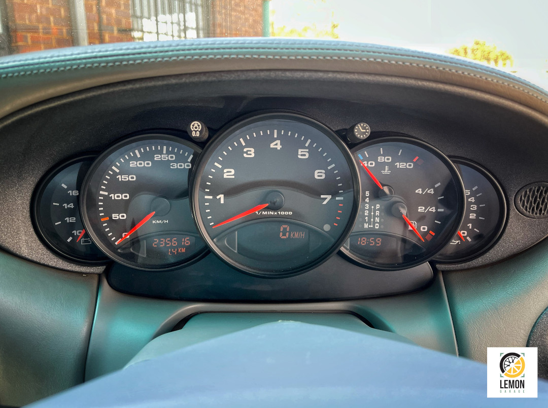 1998 Porsche 911 Carrera (996)