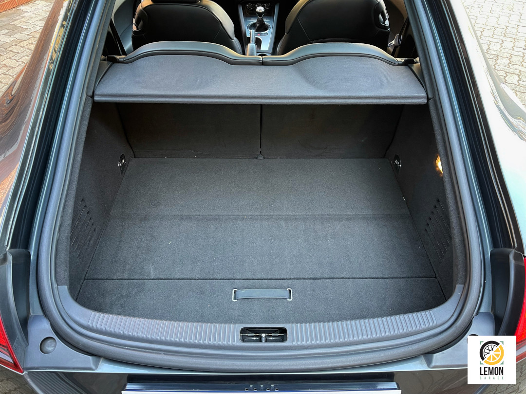 2010 Audi TT RS