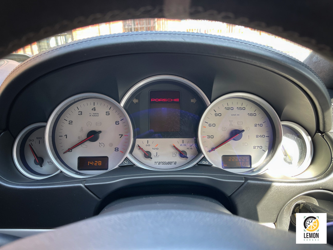 2010 Porsche Cayenne S Transsyberia