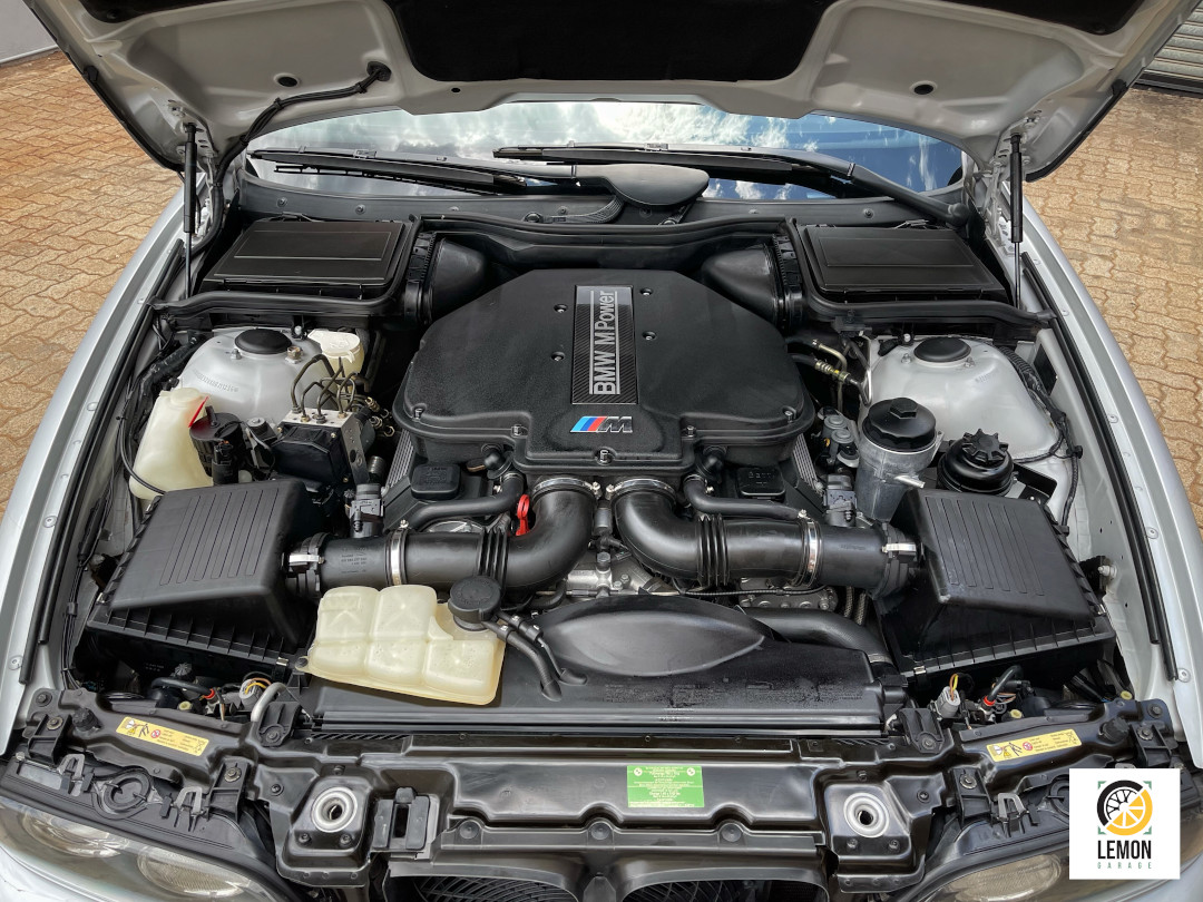 2000 BMW M5 E39