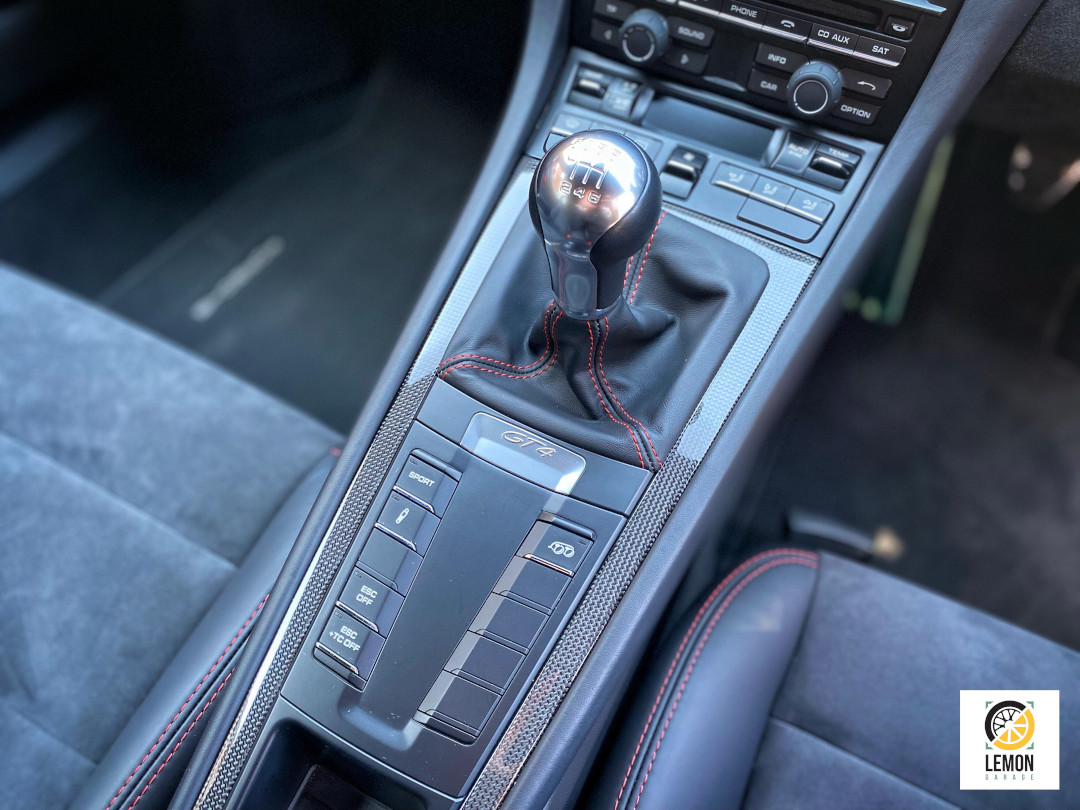 2016 Porsche Cayman GT4