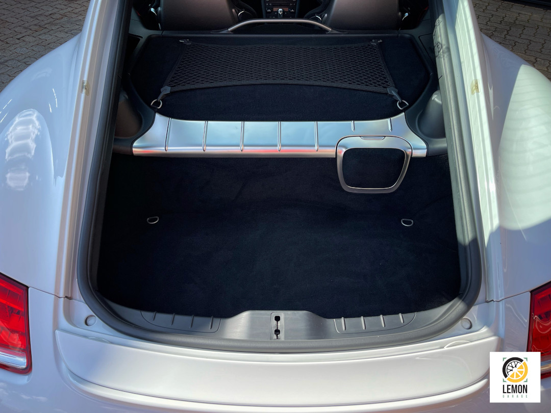 2011 Porsche Cayman R