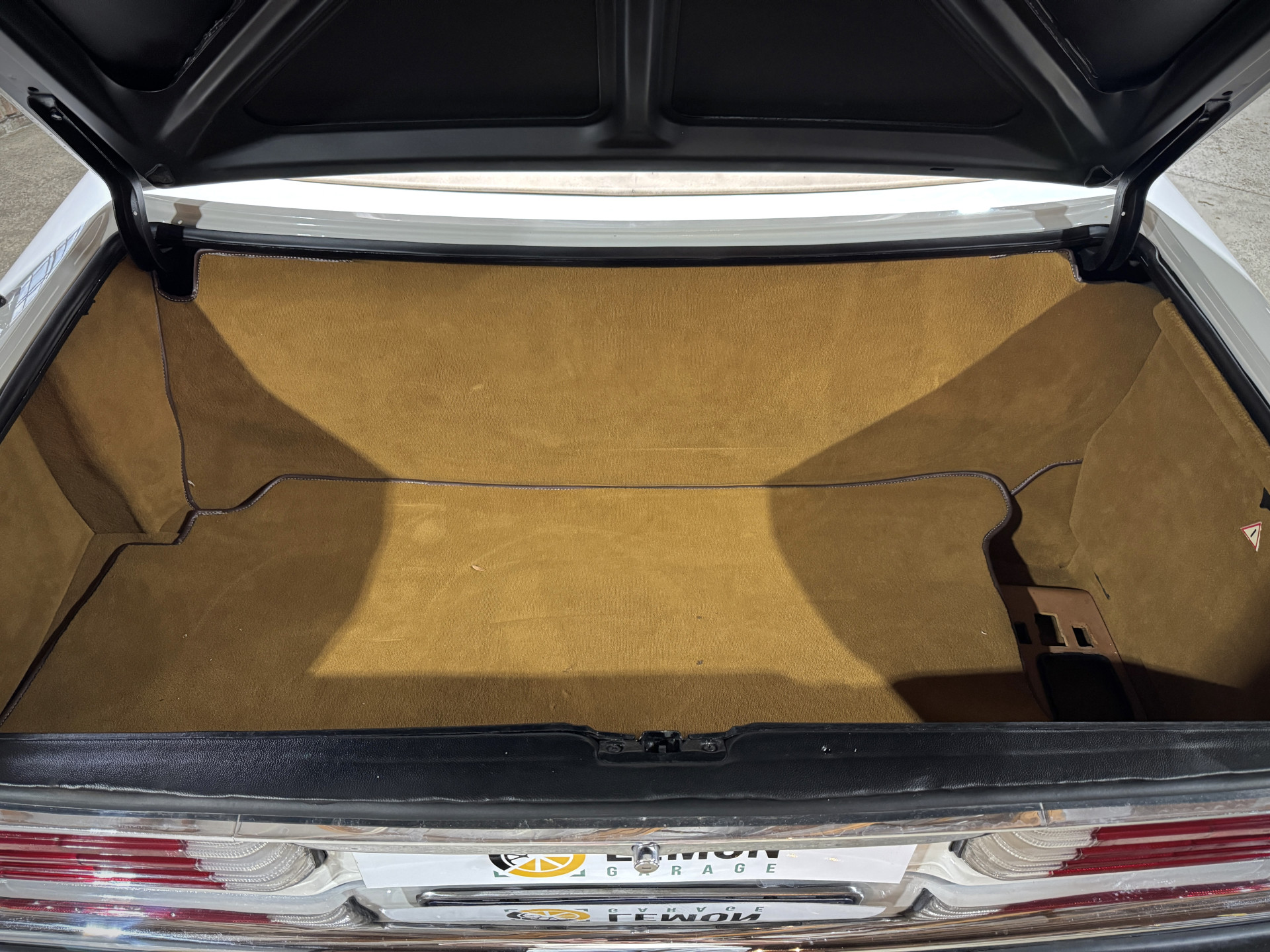 1985 Mercedes Benz 280 SL R107