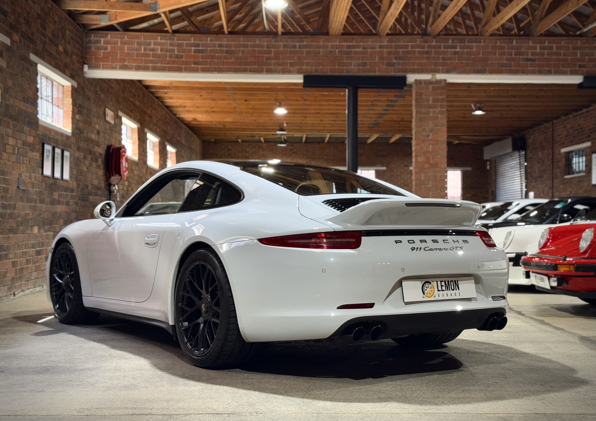 2015 Porsche 911 Carrera GTS (991)
