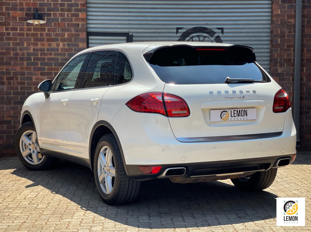 2011 Porsche Cayenne S