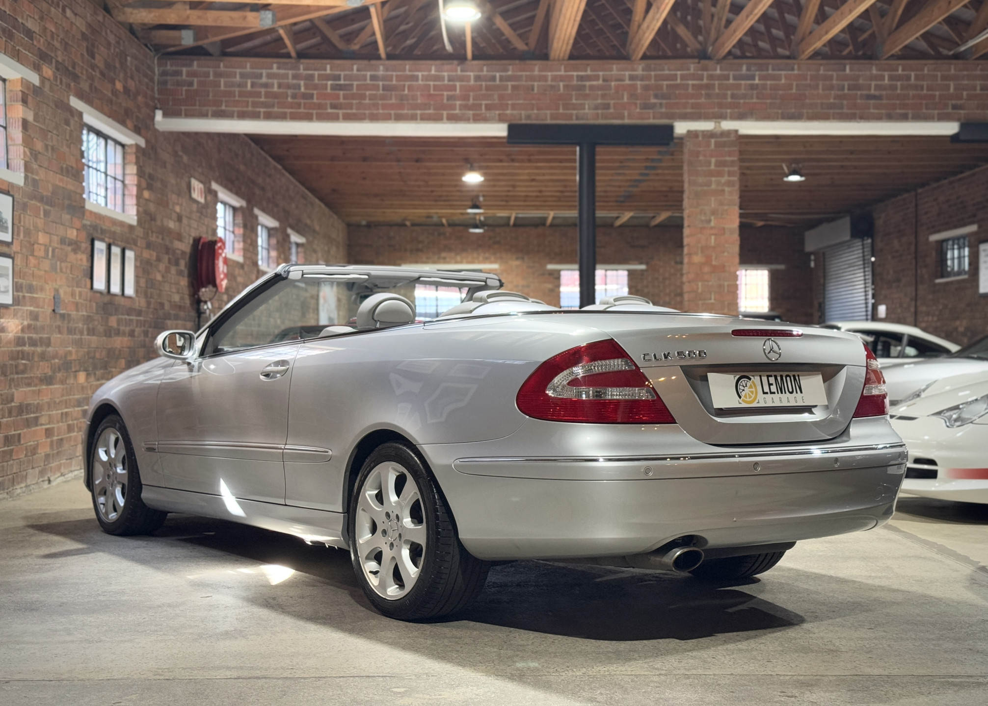 2005 Mercedes CLK500