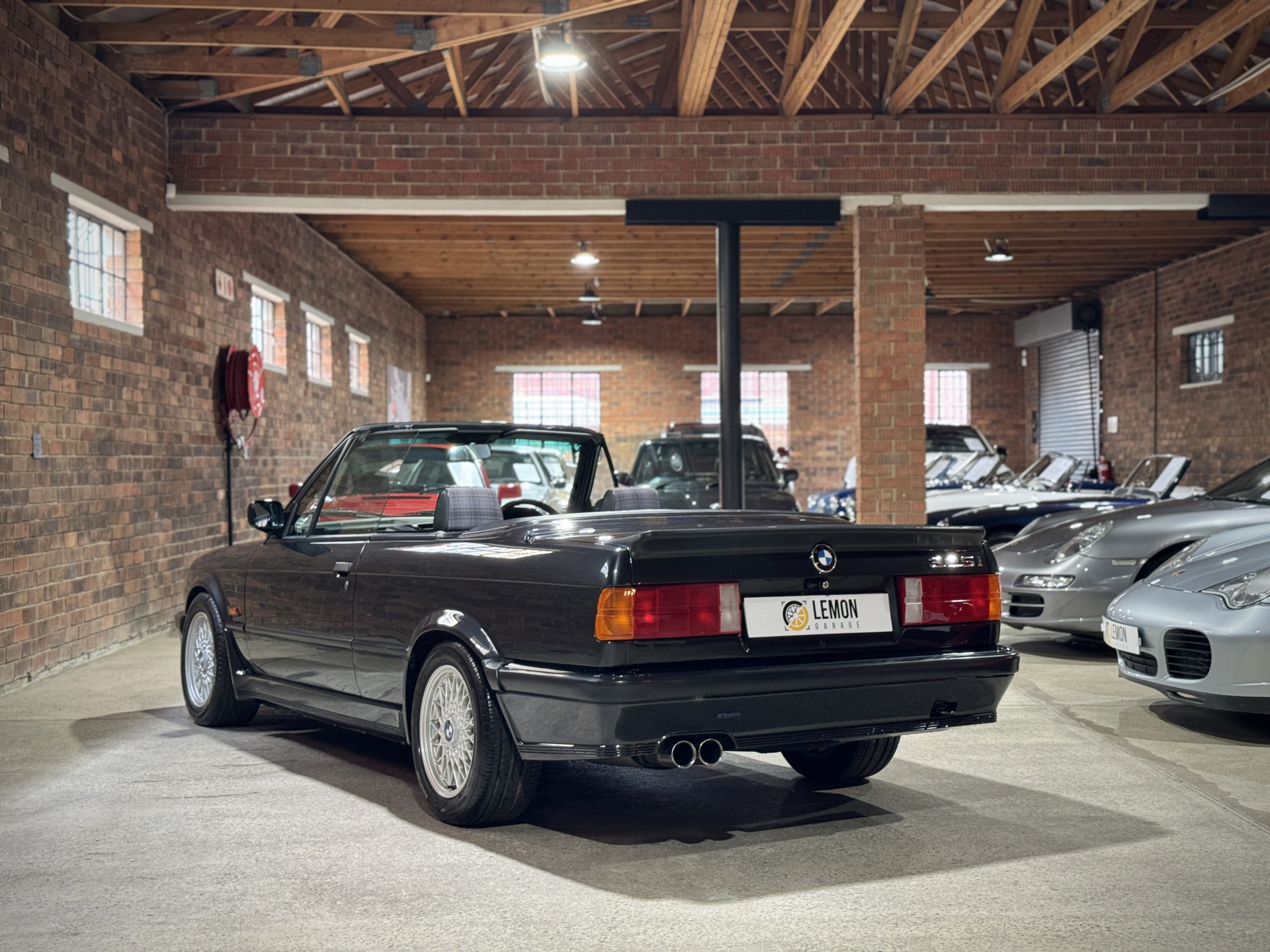 1990 BMW 325i Cabriolet (E30)