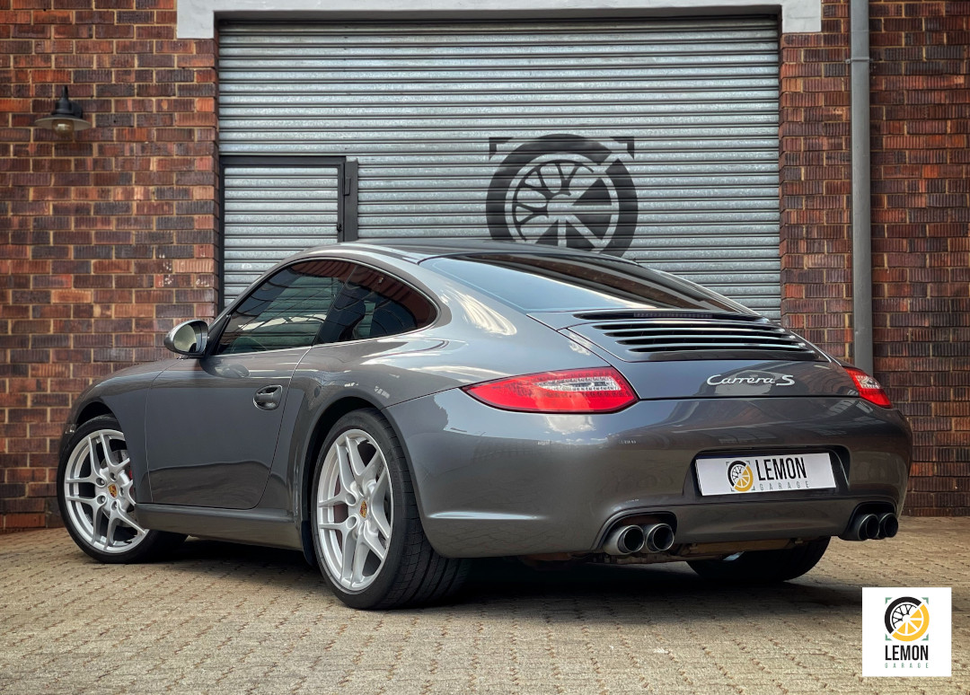 2010 Porsche 911 Carrera S (997)