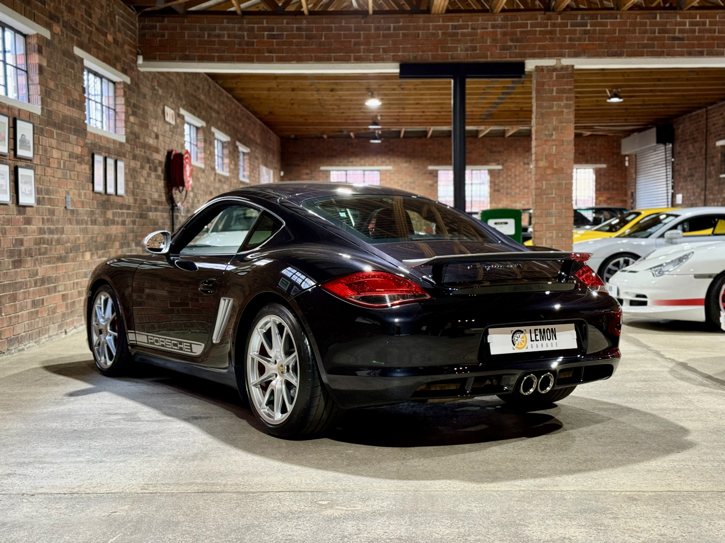 2012 Porsche Cayman R
