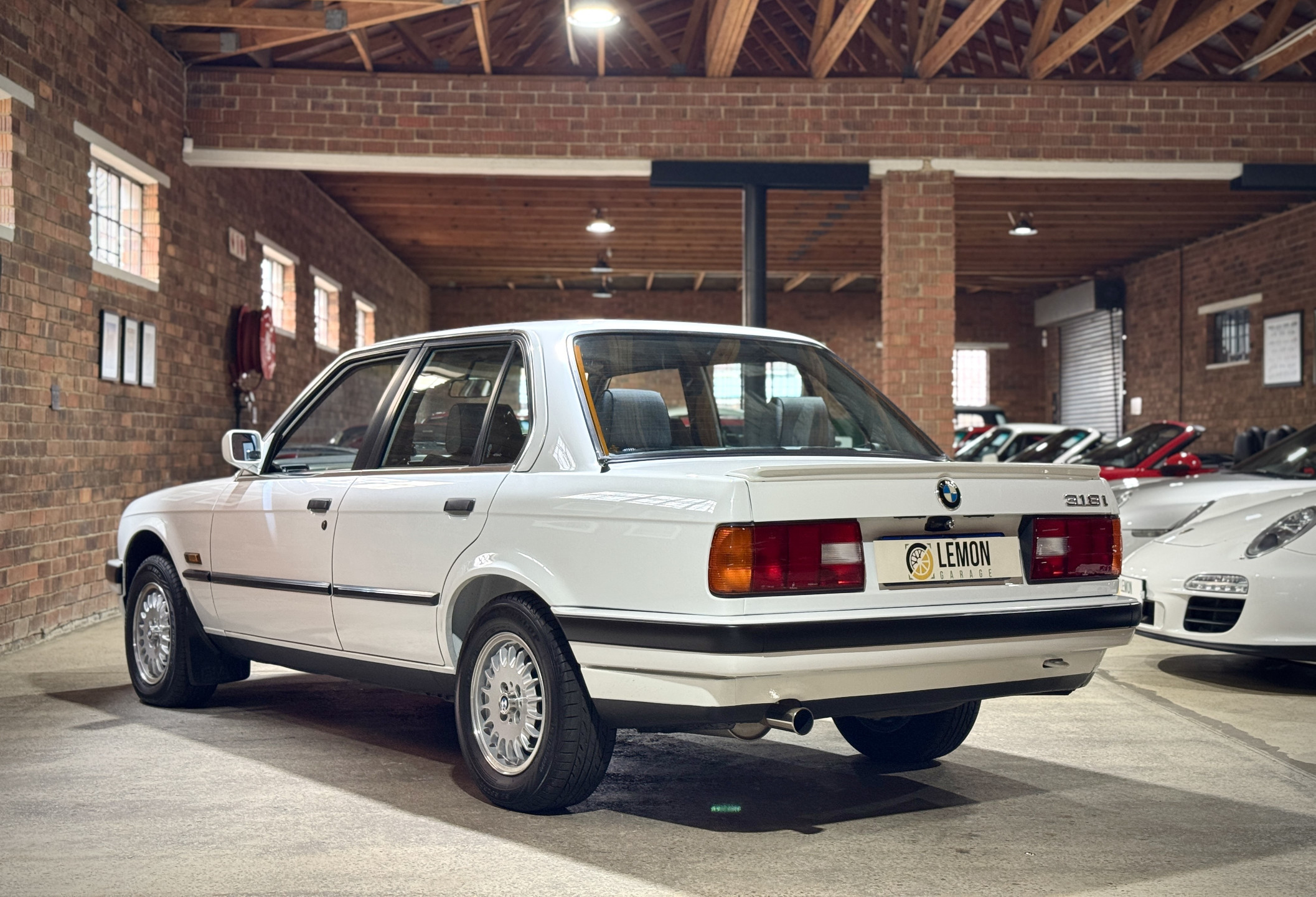1992 BMW 318I (E30)