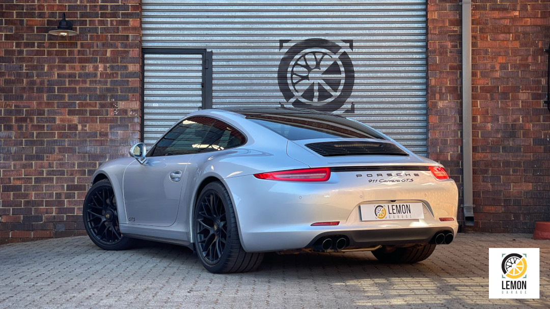 2015 Porsche 911 GTS (991)