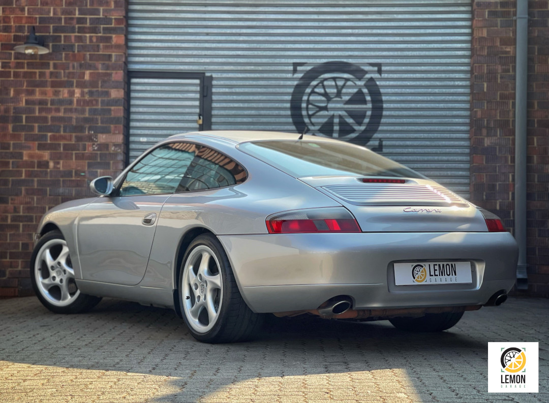 1998 Porsche 911 Carrera (996)