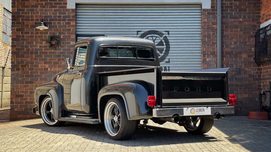 1956 Ford F-100 Pick-Up
