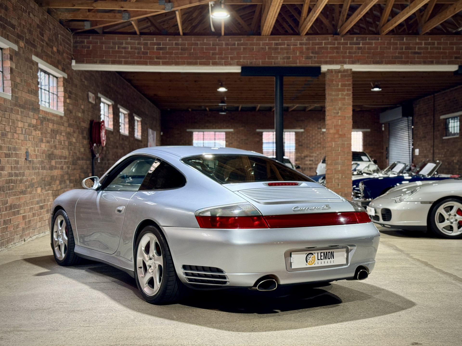 2003 Porsche 911 Carrera 4S