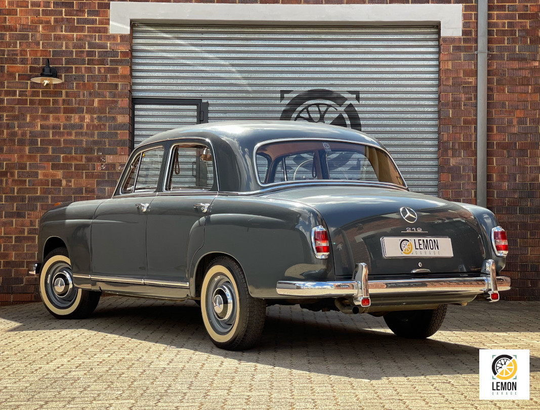1959 Mercedes Benz 219 Ponton Sedan