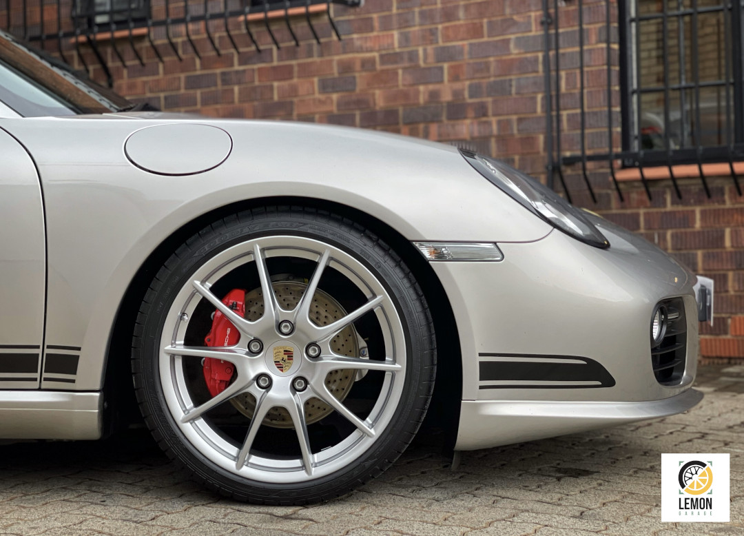 2011 Porsche Cayman R