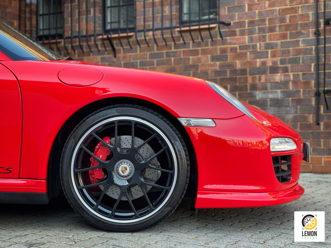 2012 Porsche 911 Carrera 4 GTS (997)
