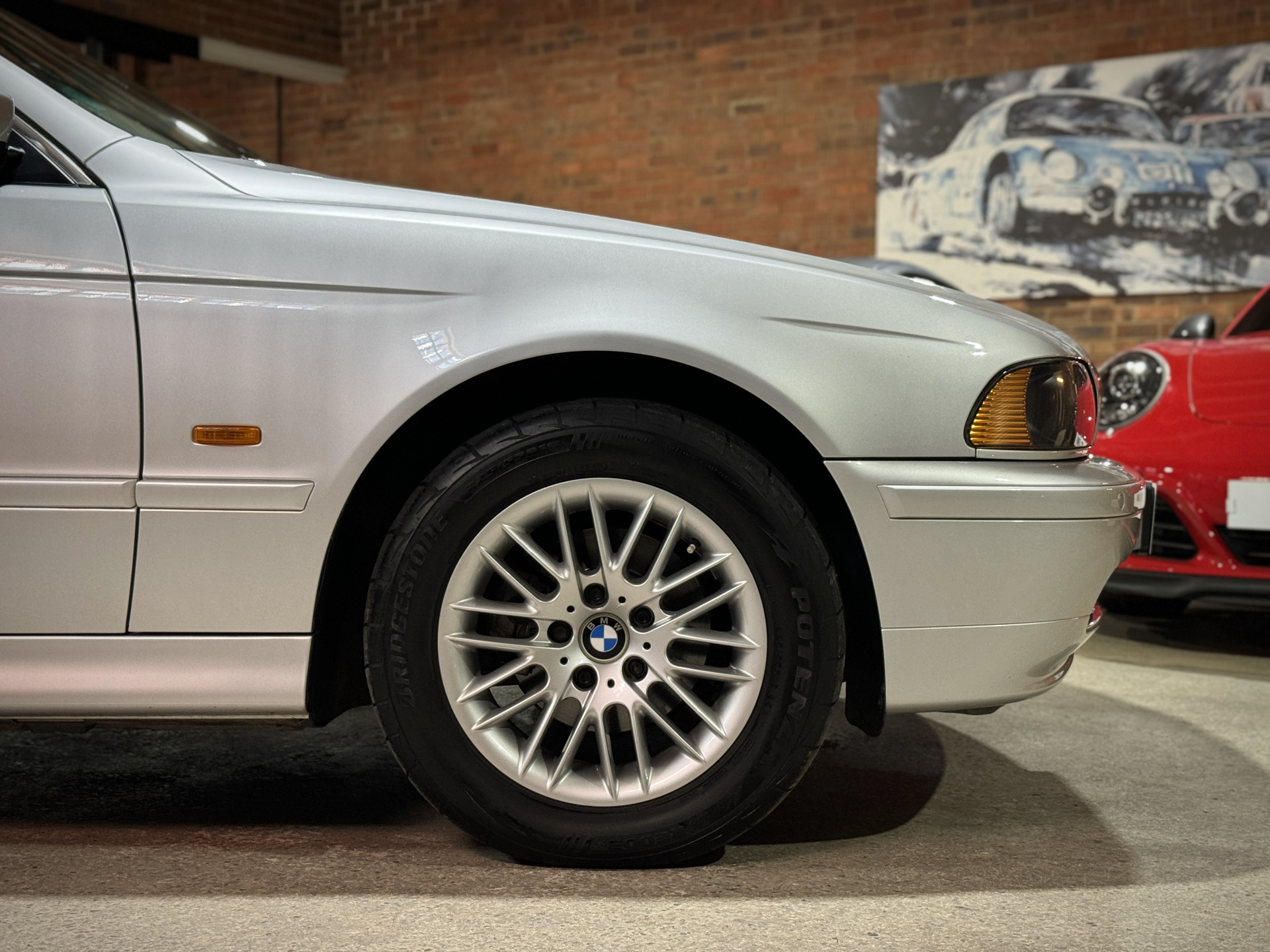 2002 BMW 525i Touring (E39)