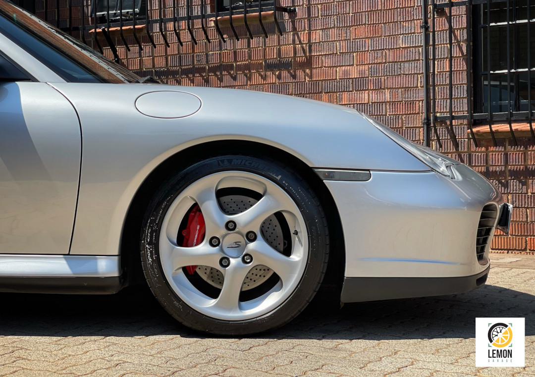 2002 Porsche 911 Carrera 4S (996)