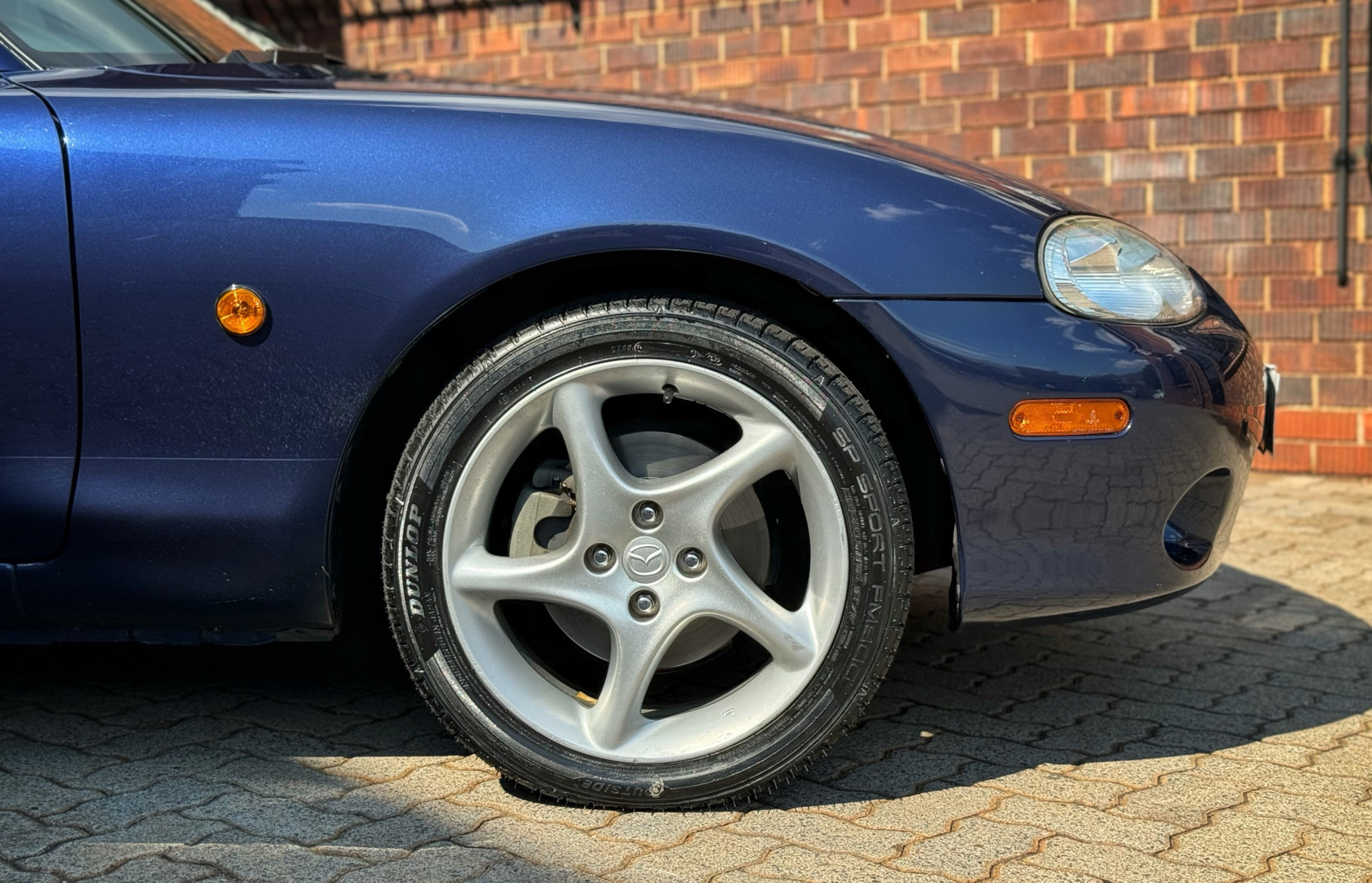 2002 Mazda MX-5