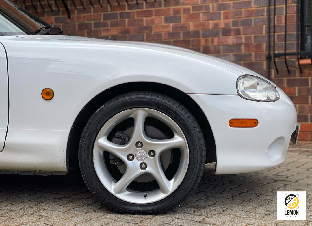 2004 Mazda MX-5