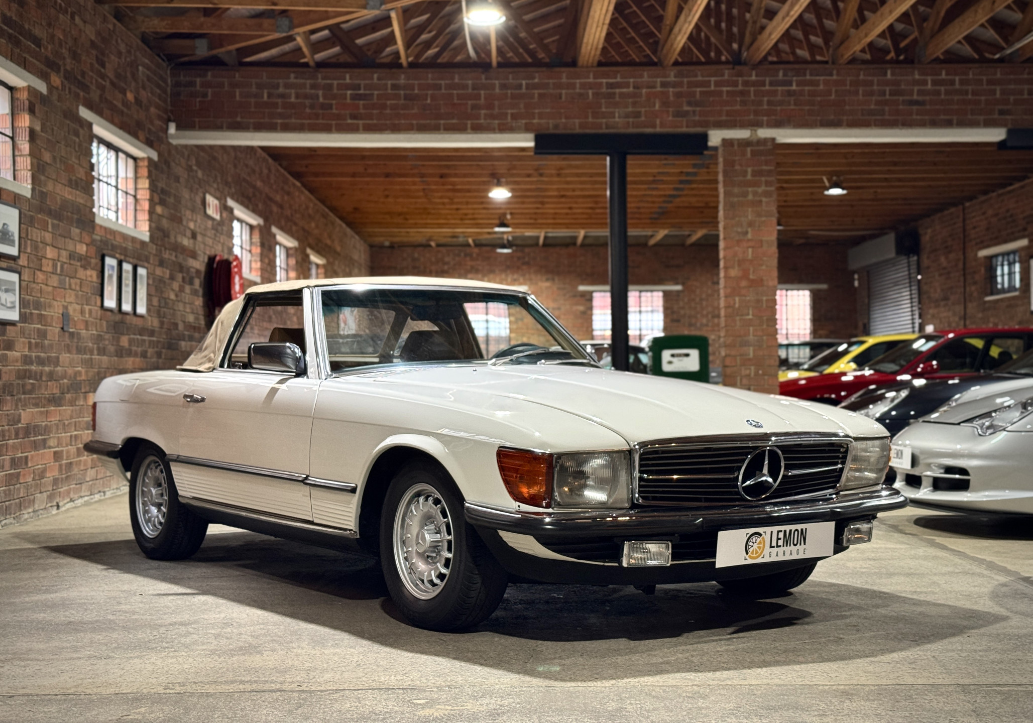 1985 Mercedes Benz 280 SL R107