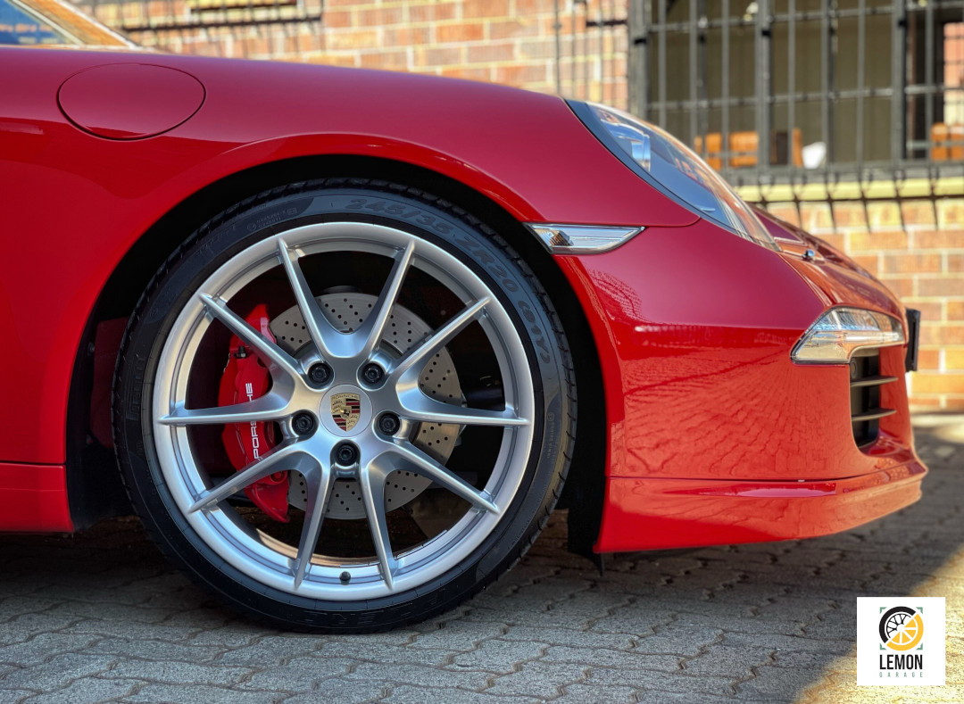 2014 Porsche 911 Carrera S (991)