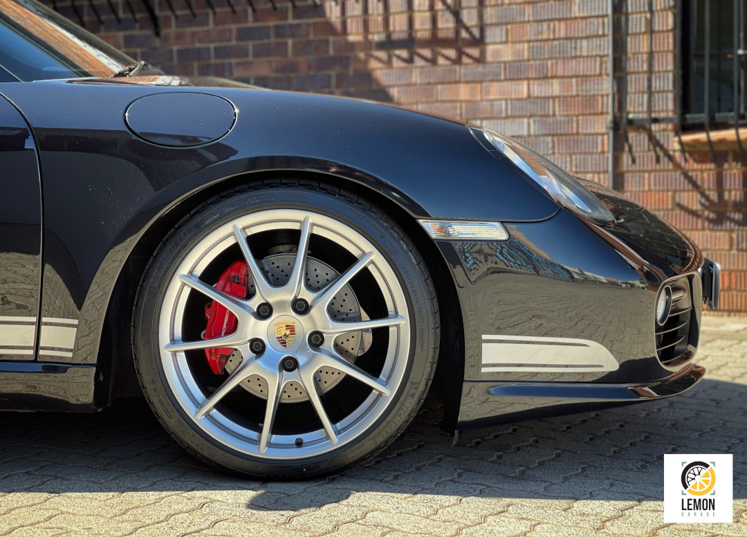 2012 Porsche Cayman R (987.2)