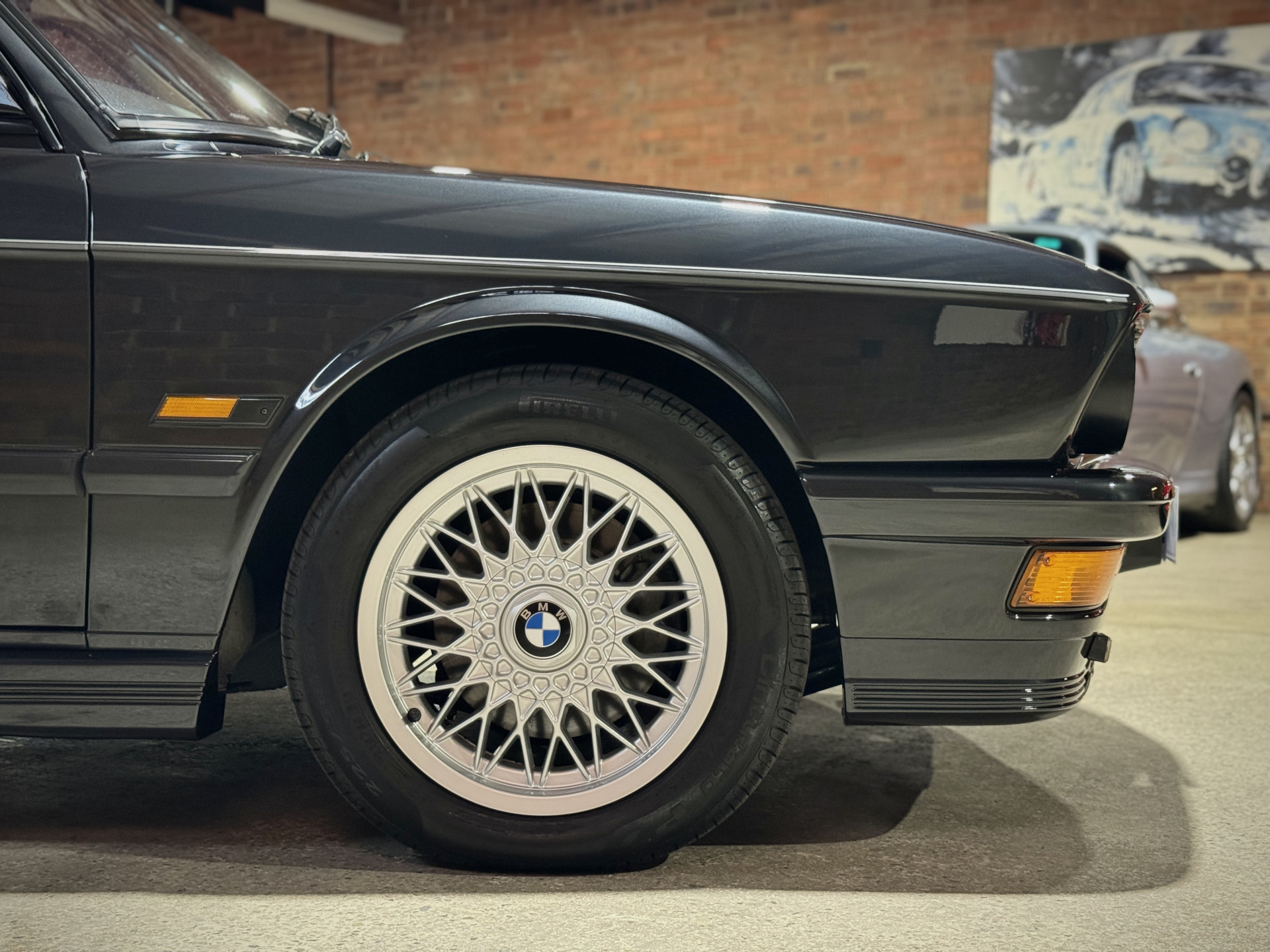 1989 BMW M5 (E28)