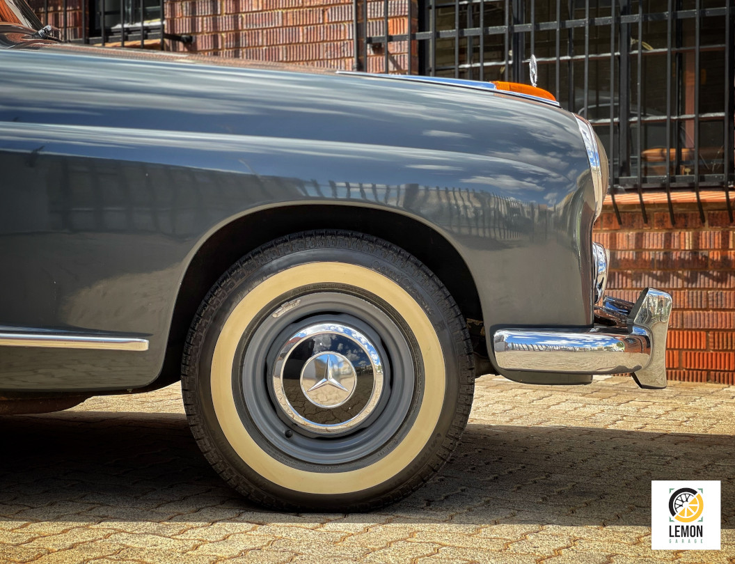 1959 Mercedes Benz 219 Ponton Sedan