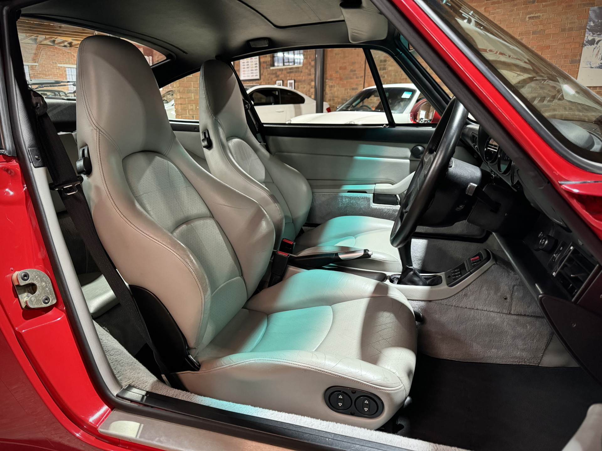 1995 Porsche 911 Carrera (993)