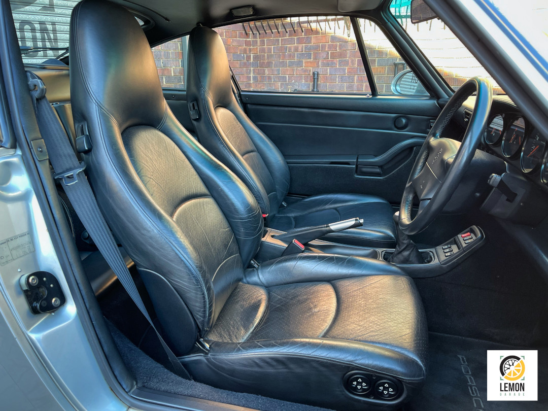 1997 Porsche 911 Carrera 4S (993)