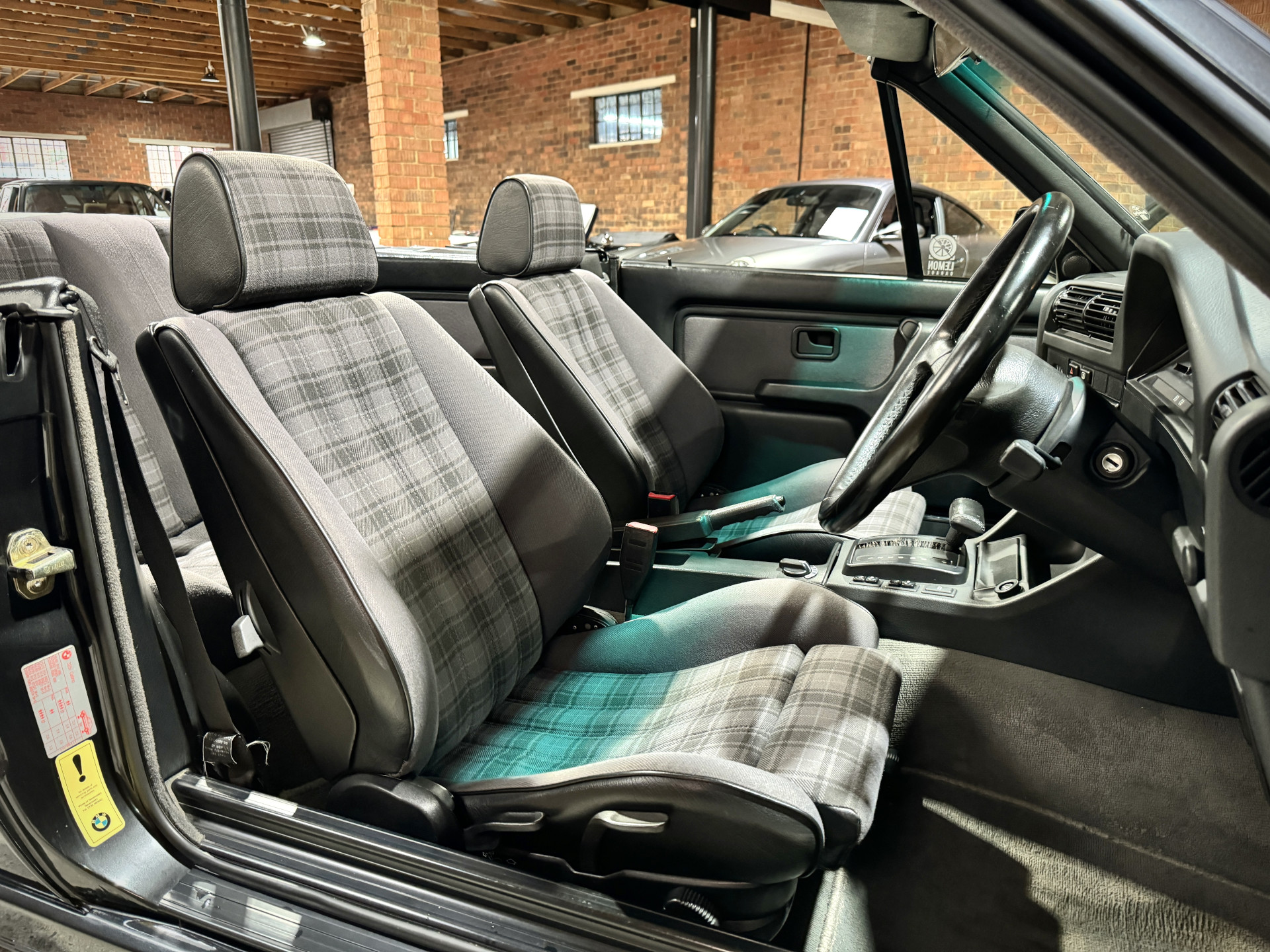 1990 BMW 325i Cabriolet (E30)